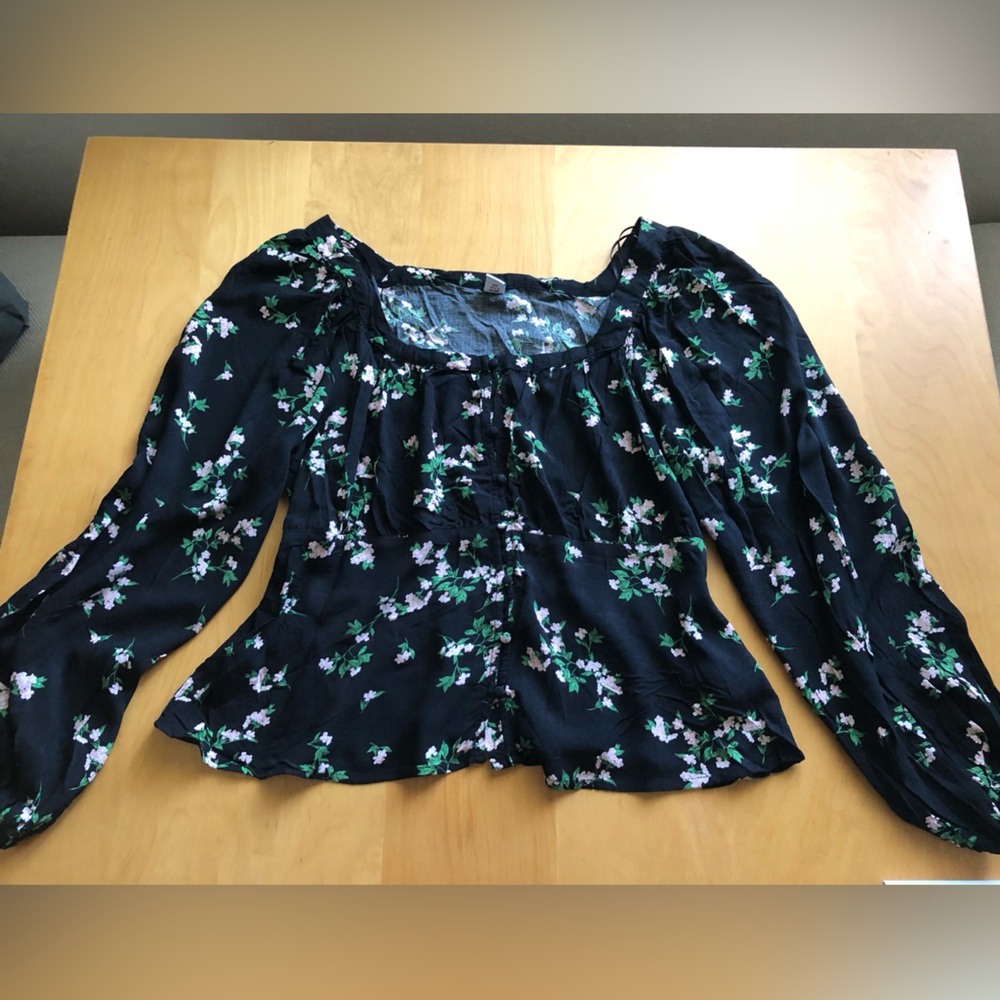 Old Navy Black Floral Long Sleeve Blouse